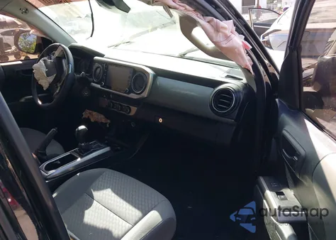 2021 Toyota Tacoma Sr5 V6 z USA, uszkodzony, nr VIN 3TYRZ5CN3MT007906